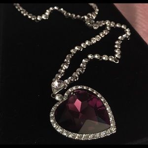 Heart of the ocean necklace